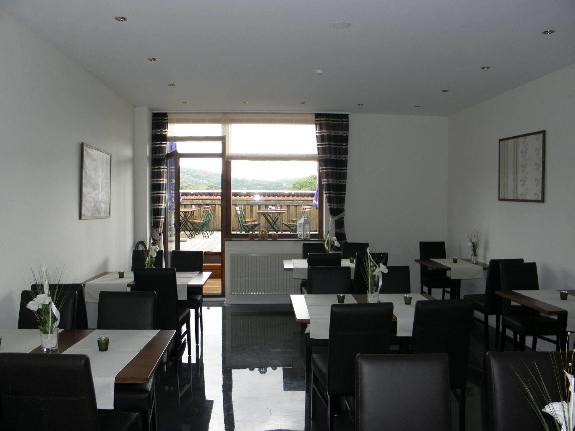 Hotel Rhoen Residence Dipperz Экстерьер фото
